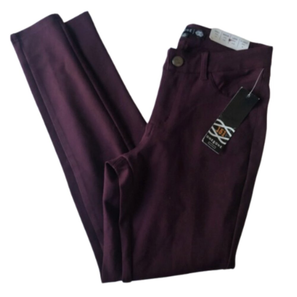 NWT Dark Plum Slimming Spandex Jeggings